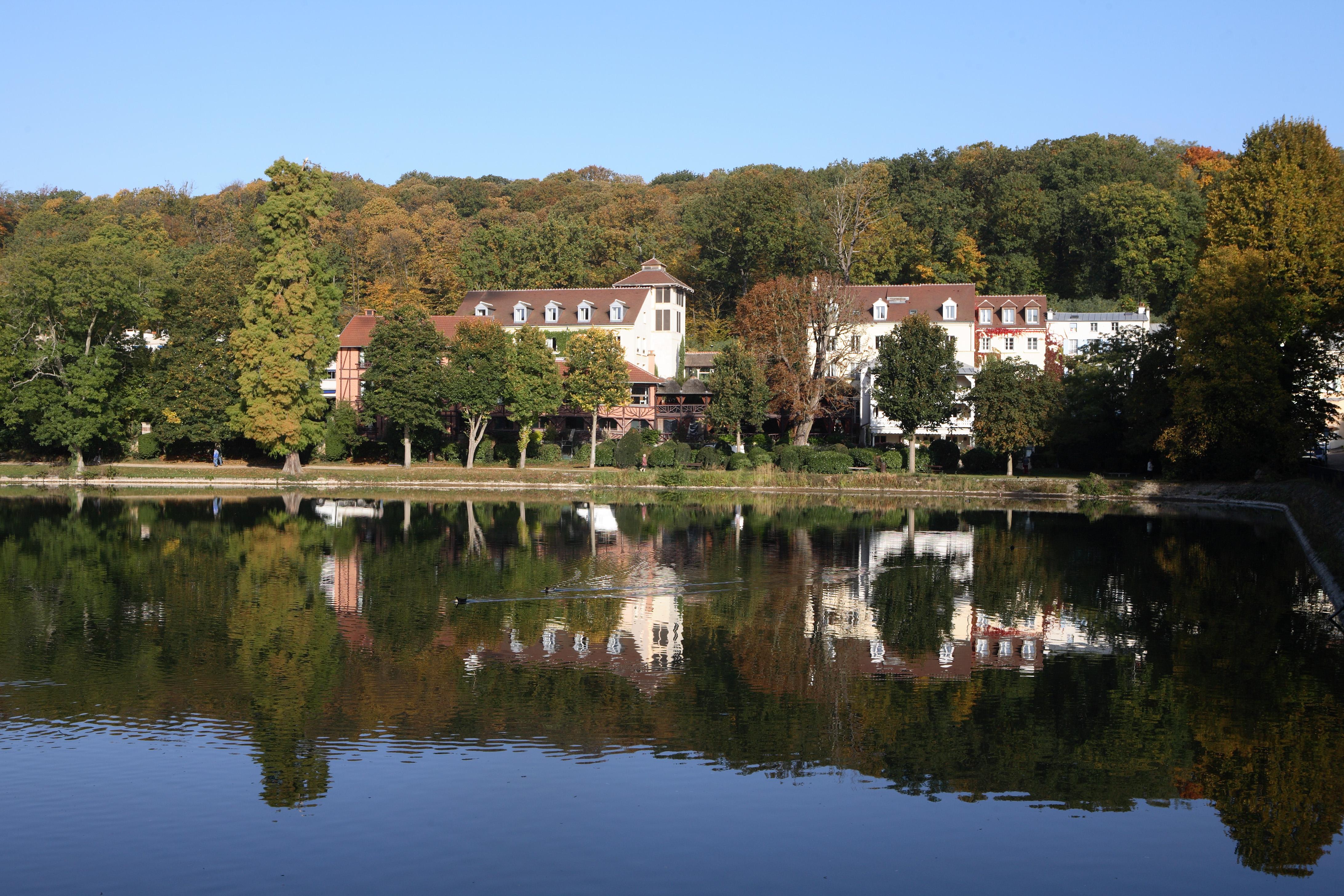 Les Etangs De Corot Hotel Ville-dʼAvray Exterior foto