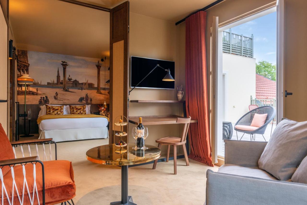 Les Etangs De Corot Hotel Ville-dʼAvray Exterior foto