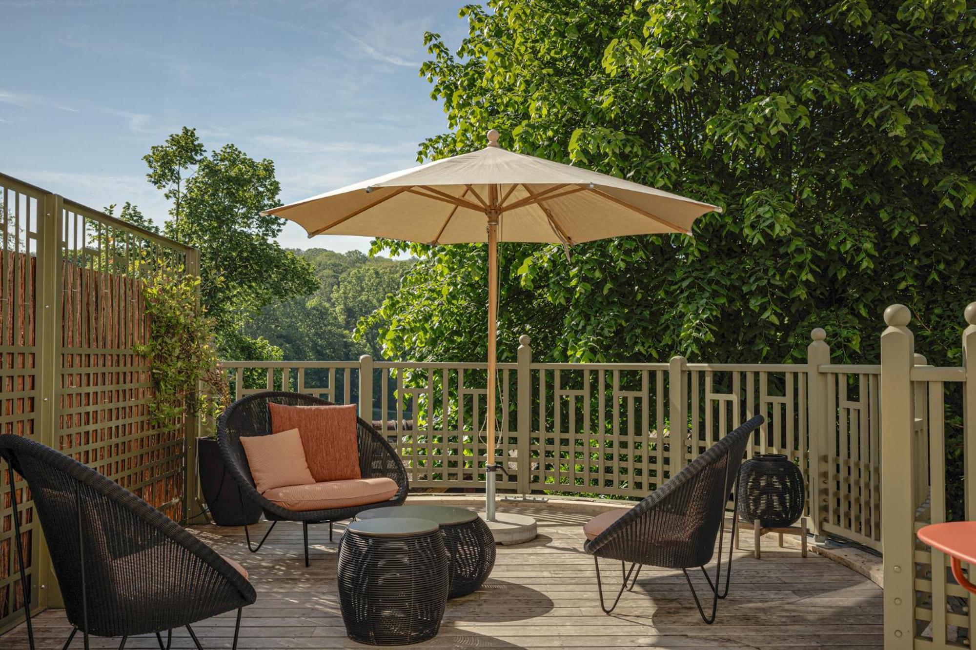 Les Etangs De Corot Hotel Ville-dʼAvray Exterior foto