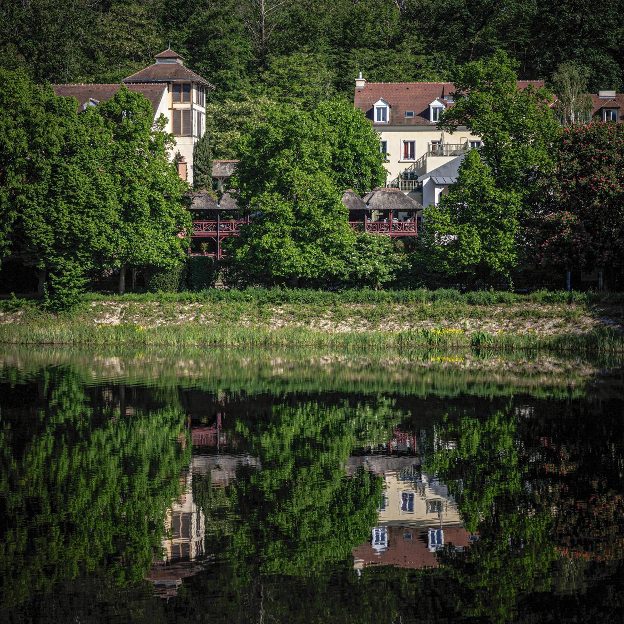 Les Etangs De Corot Hotel Ville-dʼAvray Exterior foto